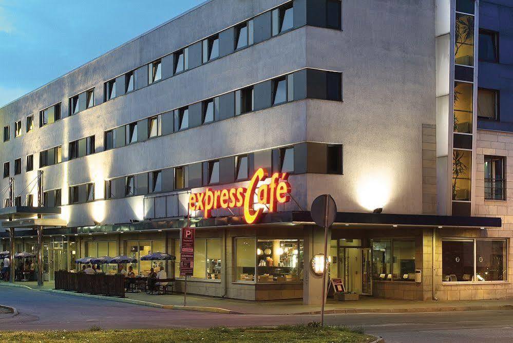 Tallink Express Hotel Exteriér fotografie